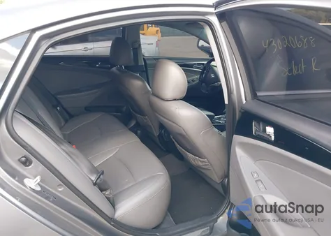 2013 Hyundai Sonata Limited 2.0T z USA, uszkodzony, nr VIN 5NPEC4AB4DH699579